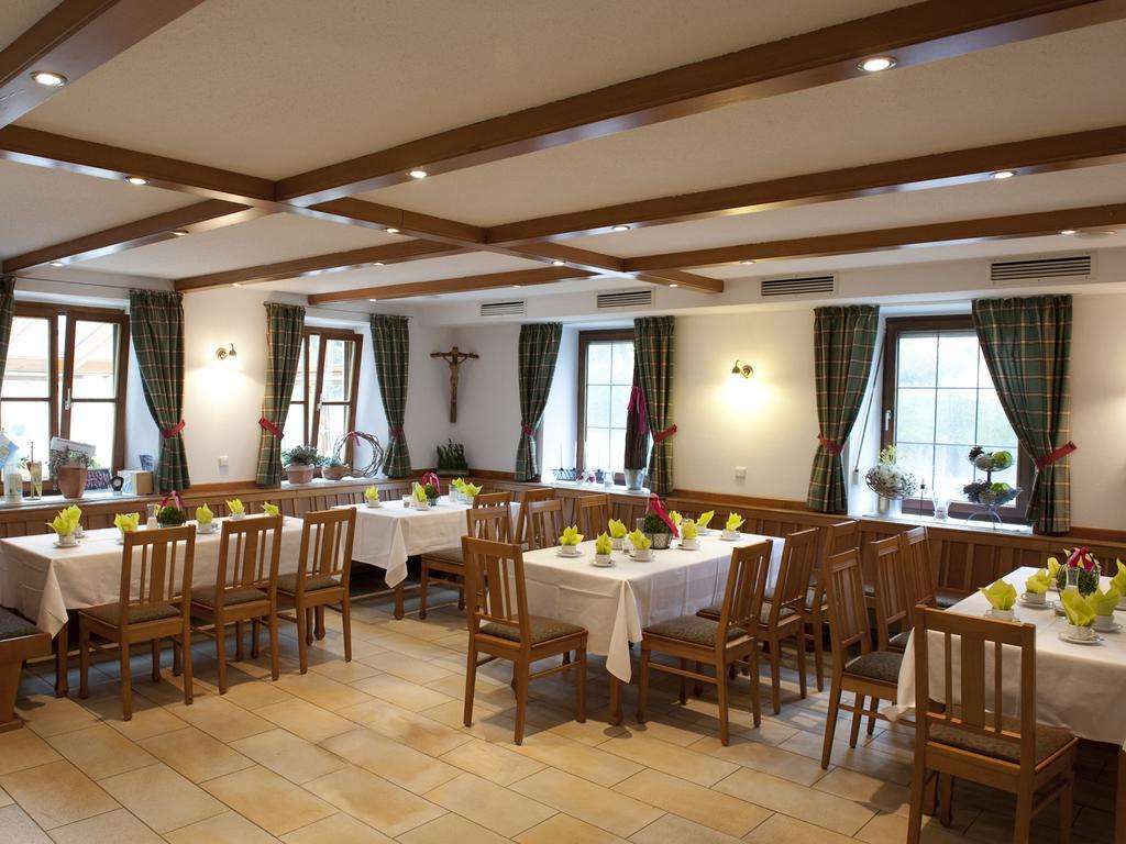 Forstnerwirt Hotel | Stubn | Biergarten Rottenburg an der Laaber Ngoại thất bức ảnh